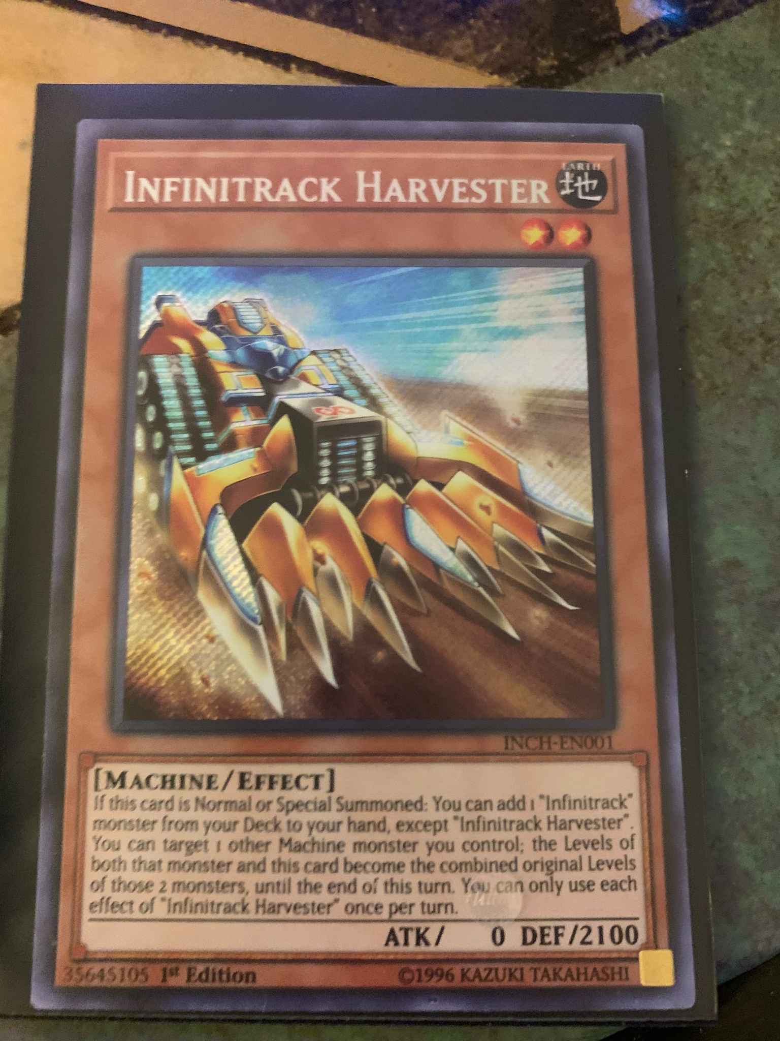 Near Mint "Infinitrack Harvester" INCH-EN001 1 Secret Rare YUGIOH! Edition! 
