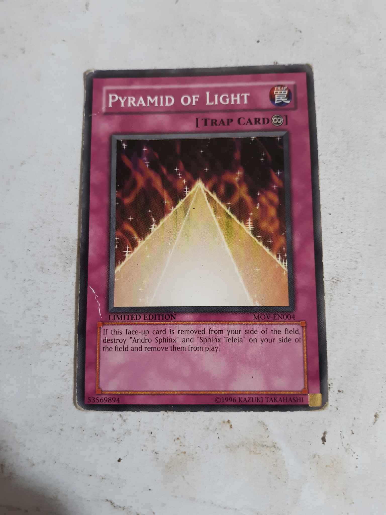 Carte Yu-Gi-Oh Pyramide de Lumière MOV-EN004 ANGLAISE promo introuvable 