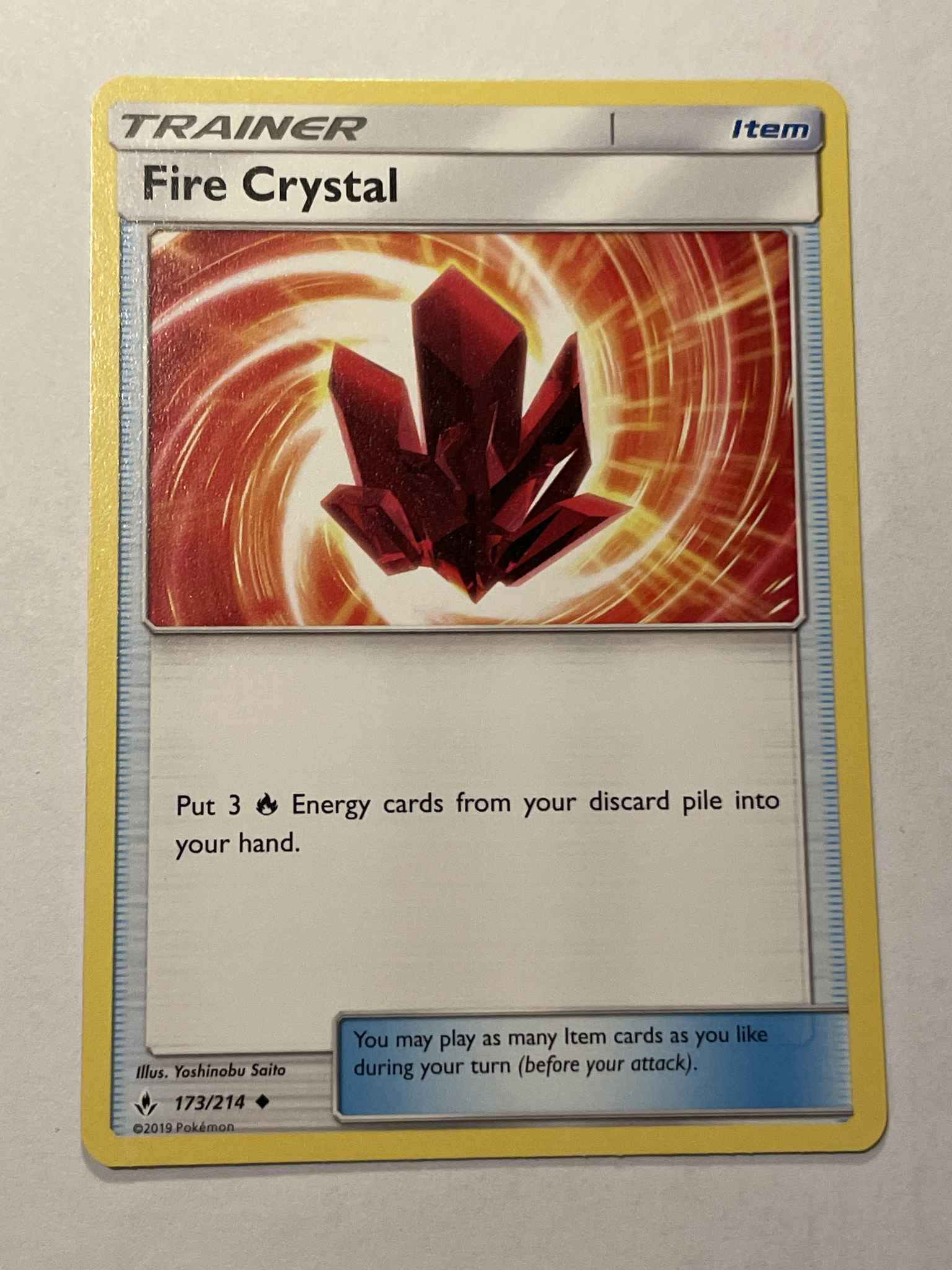 POKEMON SM Unbroken Bonds 173/214 Fire Crystal