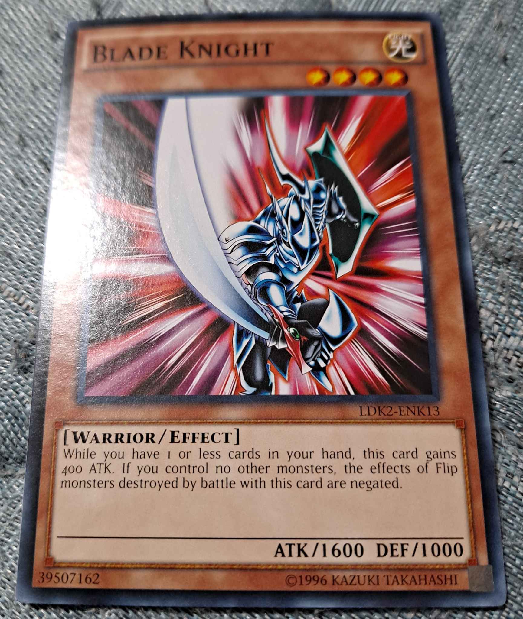 LDK2-ENK13 Blade Knight 1st edition Mint YuGiOh Card